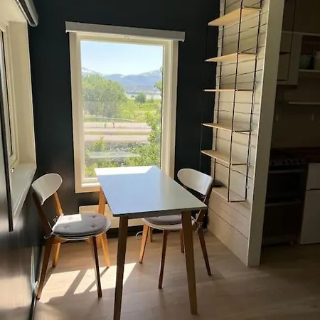 Hybel Kvaloysletta * Tromsø